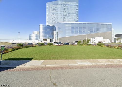 329 Hygeia Pl, Atlantic City, NJ, 08401-7710 | Card Image