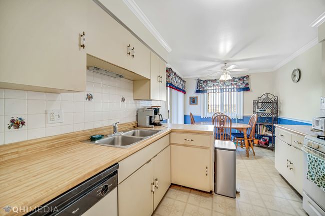 APT-101C - 1450 N Elmhurst Rd, Home with 3 bedrooms, 2 bathrooms and 1 parking in Mount Prospect IL | Image 7