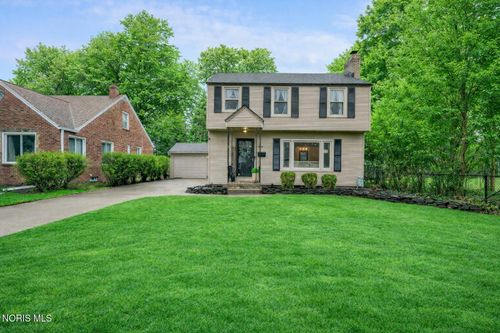 3818 Beverly Dr, Toledo, OH, 43614-4439 | Card Image