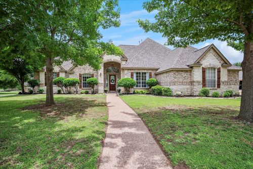 8328 Thorndyke Dr, North Richland Hills, TX, 76182-8631 | Card Image