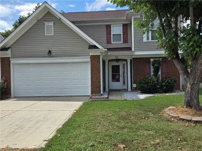 8819 Firestreak Drive, House other with 3 bedrooms, 2 bathrooms and null parking in Charlotte NC | Image 2