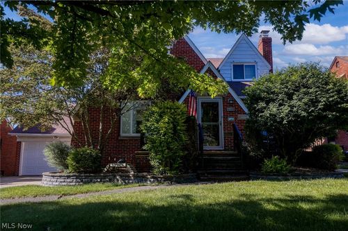 6110 Hollywood Drive, Parma, OH, 44129 | Card Image