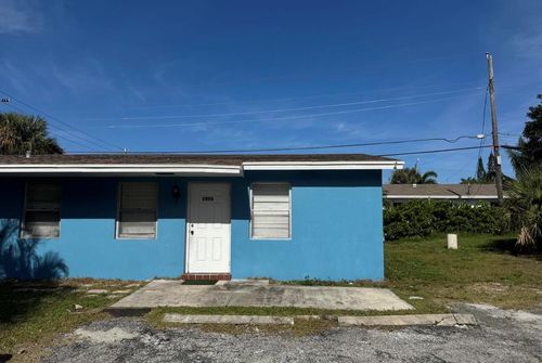 1976 Windsor Dr, Juno Beach, FL, 33408-2838 | Card Image