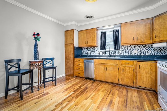 150 W Faust St, House other with 2 bedrooms, 3 bathrooms and null parking in New Braunfels TX | Image 30
