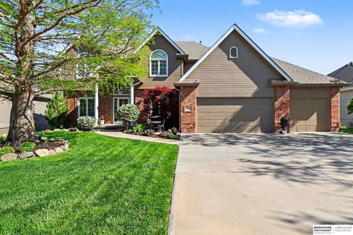 18422 Ontario St, Omaha, NE, 68130-4281 | Card Image