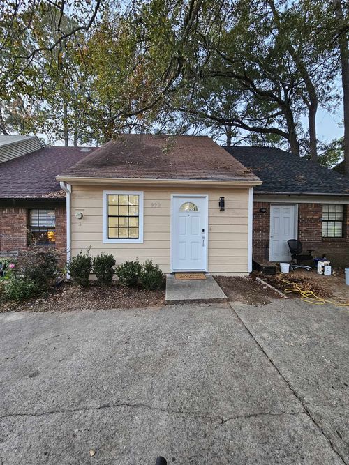 922 S Lipona Rd, TALLAHASSEE, FL, 32304-4087 | Card Image
