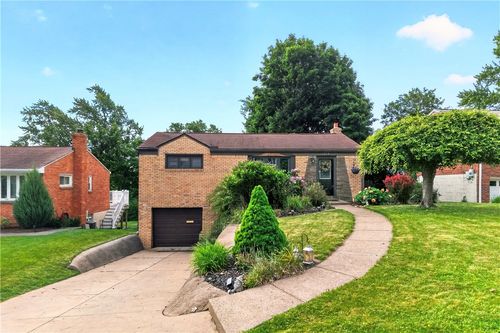 613 Elaine Dr, Baldwin Boro, PA, 15236 | Card Image