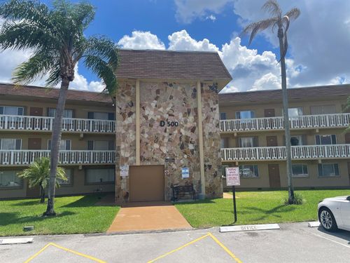 apt-212-500 Village Green Cir W, Palm Springs, FL, 33461-1450 | Card Image