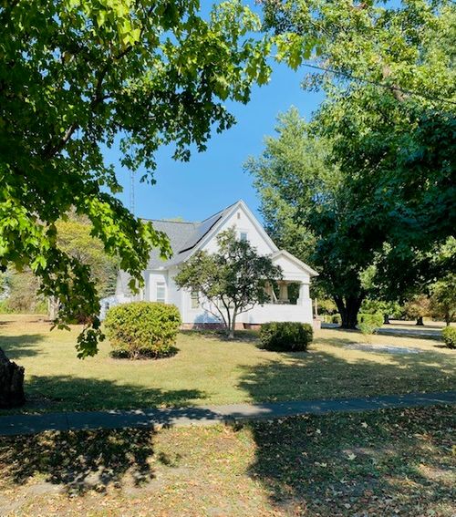 608 N North Street, Kansas, IL, 61933 | Card Image