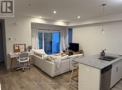 36-25 Isherwood Ave, Cambridge, ON, N1R0E2 | Card Image