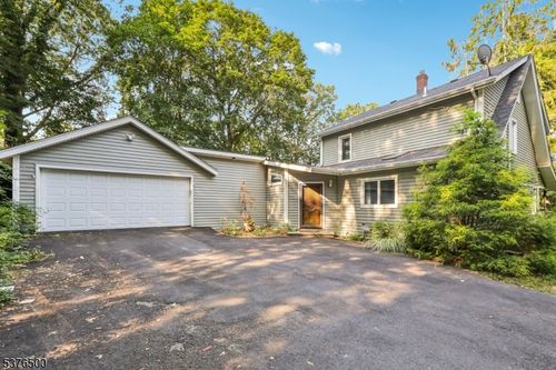 476 Terhune Dr, Wayne, NJ, 07470-7112 | Card Image
