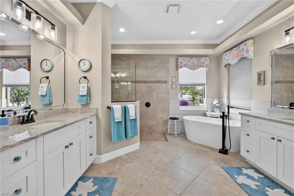 Residential in FORT MYERS 3