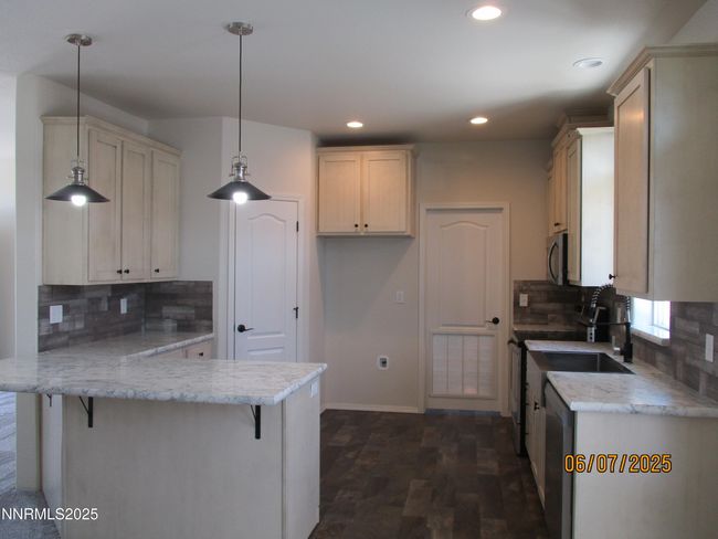 3467 Crown Royal Cir, House other with 4 bedrooms, 2 bathrooms and 2 parking in Winnemucca NV | Image 11