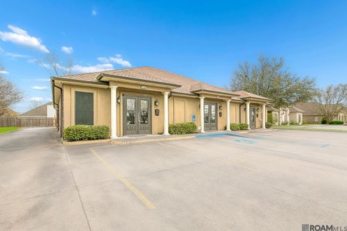 578-578 Belle Terre Blvd, La Place, LA, 70068-1715 | Card Image