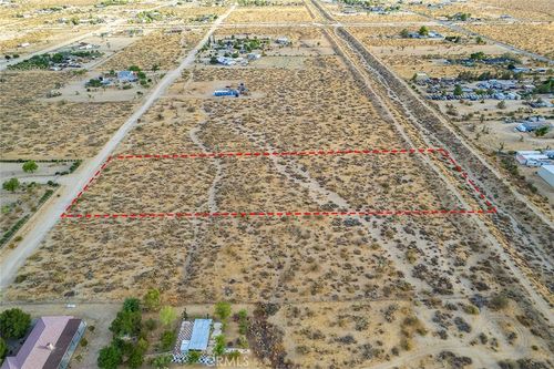 11839 Mountain Rd, Pinon Hills, CA, 92372 | Card Image