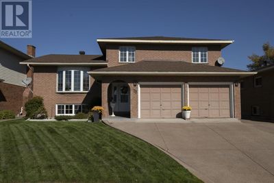 78 Bitonti Cres, Home with 4 bedrooms, 3 bathrooms and null parking in Sault Ste. Marie ON | Image 1