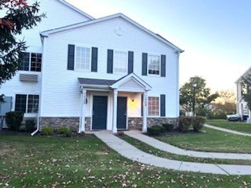 1309-1309 Silverstone Dr, Carpentersville, IL, 60110-1188 | Card Image