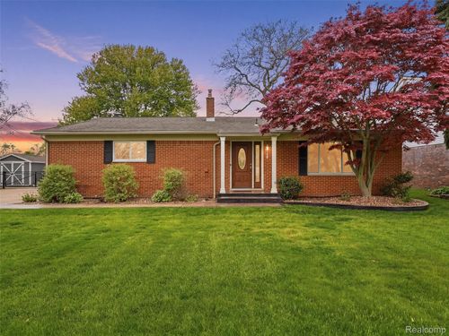 32160 S River Rd, Harrison Township, MI, 48045-1898 | Card Image