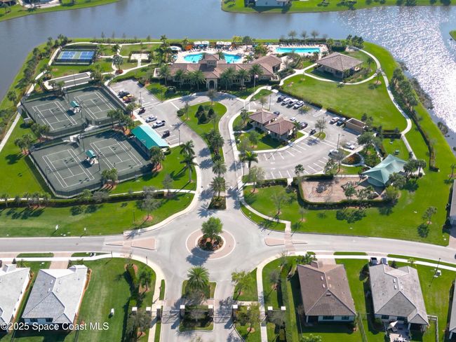 410 Se Vallarta Dr, House other with 3 bedrooms, 3 bathrooms and null parking in Port St. Lucie FL | Image 36