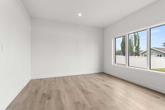 66 Henderson Cres, House other with 4 bedrooms, 4 bathrooms and 2 parking in Penhold AB | Image 8
