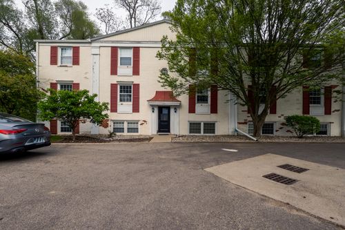 724 C Garland Circle, Kalamazoo, MI, 49008 | Card Image