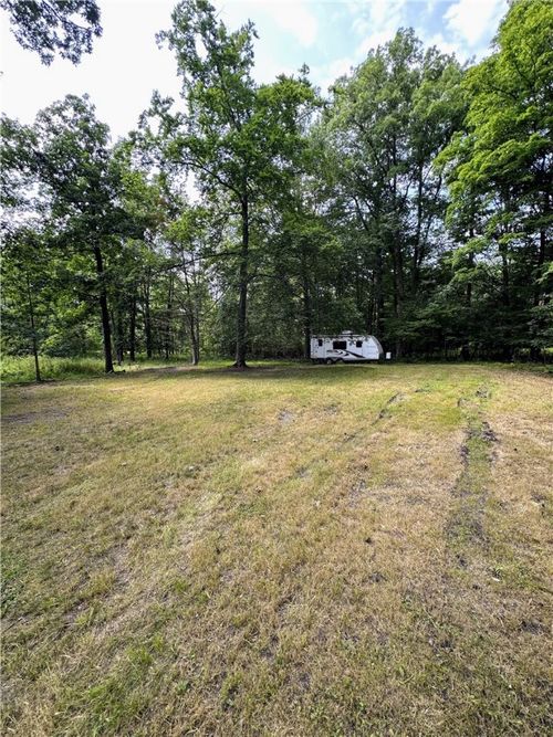 9215 1st St, Espyville, PA, 16424-3407 | Card Image