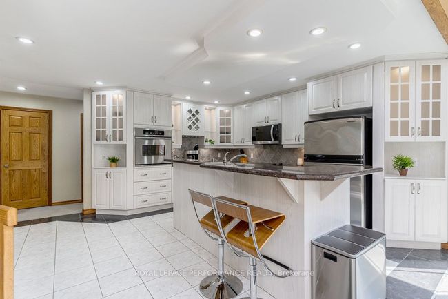 1657 Whiteside Way, House other with 3 bedrooms, 2 bathrooms and 8 parking in Metcalfe ON | Image 12