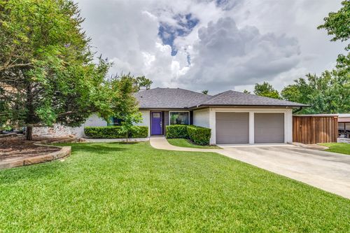 7045 Gaston Pkwy, Dallas, TX, 75214-4133 | Card Image