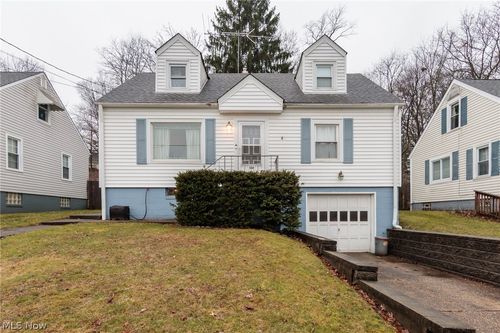 124 Davenport Ave, Akron, OH, 44312-1648 | Card Image