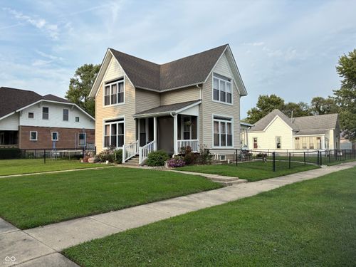 902 N Willow St, Rushville, IN, 46173-1345 | Card Image