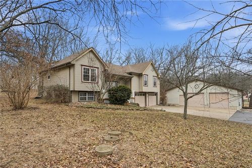 12614 S Al Gossett Rd, Lone Jack, MO, 64070-9534 | Card Image