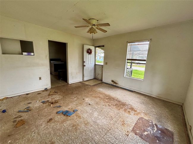 100 Upton Ln, House other with 2 bedrooms, 2 bathrooms and null parking in Brazoria TX | Image 7