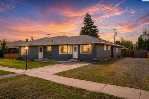 405 W Union St, Garfield, WA, 99130-5144 | Card Image