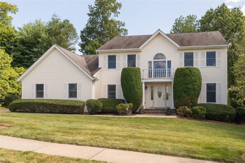 18 Blue Heron Rd, Nanuet, NY, 10954-2435 | Card Image