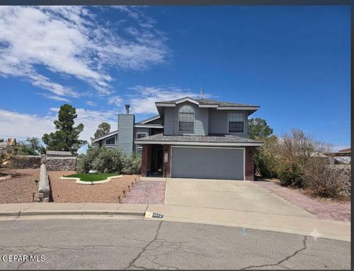 1016 Jan Ellyn Ln, El Paso, TX, 79912-7627 | Card Image