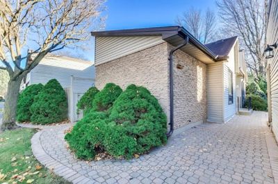 161 Mcmaster Dr, Condo with 3 bedrooms, 3 bathrooms and 3 parking in London ON | Image 3