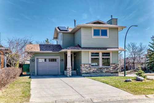 87 Berwick Cres Nw, Calgary, AB, T3K1P7 | Card Image
