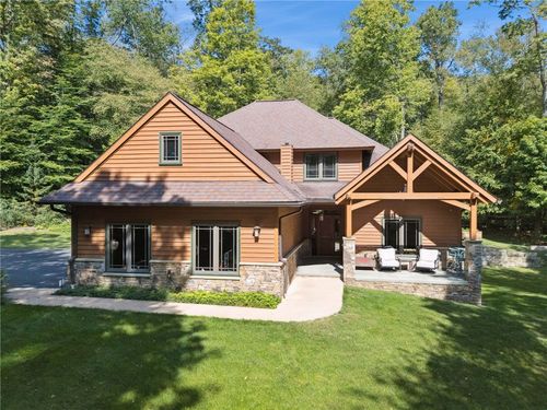302 Pheasant Run Ln, Champion, PA, 15622-2116 | Card Image
