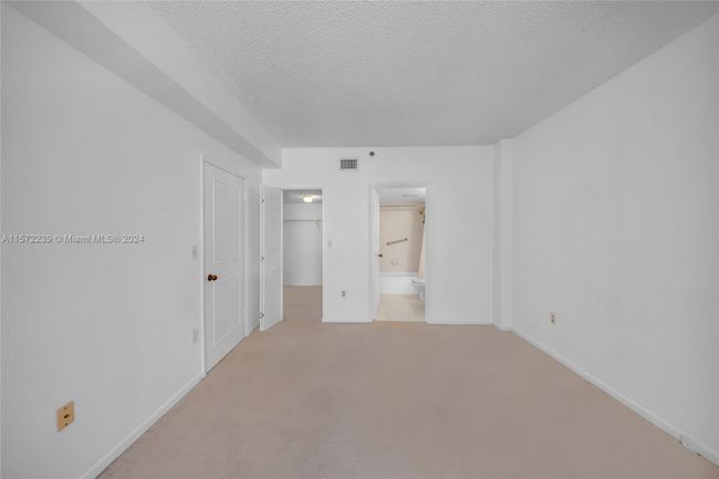 APT-1816 - 540 Brickell Key Dr, Condo with 2 bedrooms, 2 bathrooms and null parking in Miami FL | Image 28