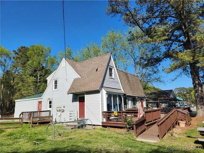 Private, separate entrance to upstairs rentable space. (Currently leased) | Image 4