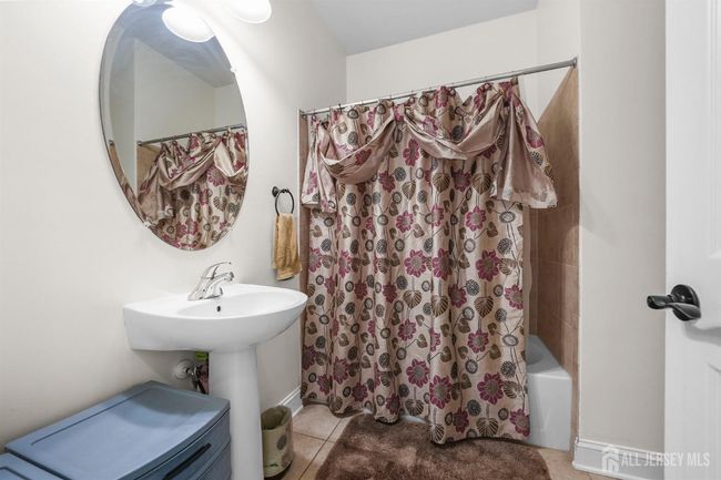 9 Caladium Ct, House other with 5 bedrooms, 3 bathrooms and null parking in Piscataway NJ | Image 29