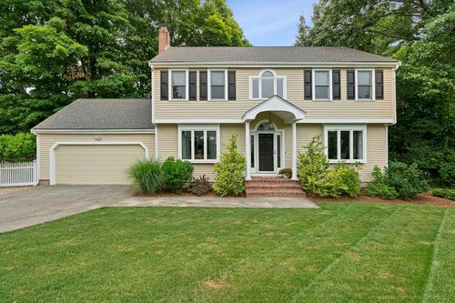 18 Mulberry Ln, Canton, MA, 02021-2047 | Card Image