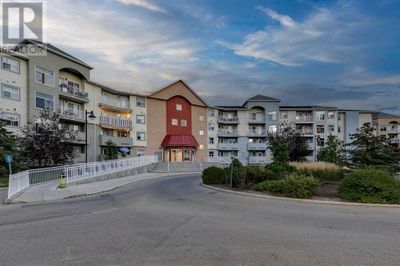 2330 - 700 Willow Brook Rd Nw, Condo with 2 bedrooms, 2 bathrooms and 1 parking in Airdrie AB | Image 2