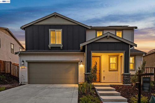 5389 Santini Ln, Tracy, CA, 95377-7764 | Card Image