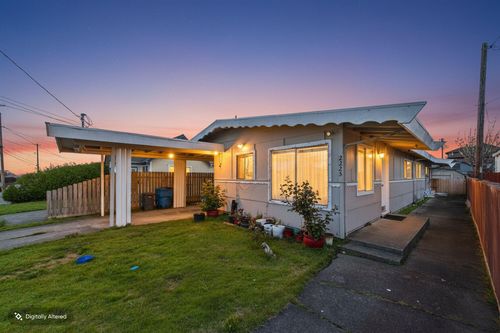 2225-2227 Pine Street, Eureka, CA, 95501 | Card Image