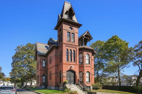 3a-8 Claremont St, Worcester, MA, 01609 | Card Image
