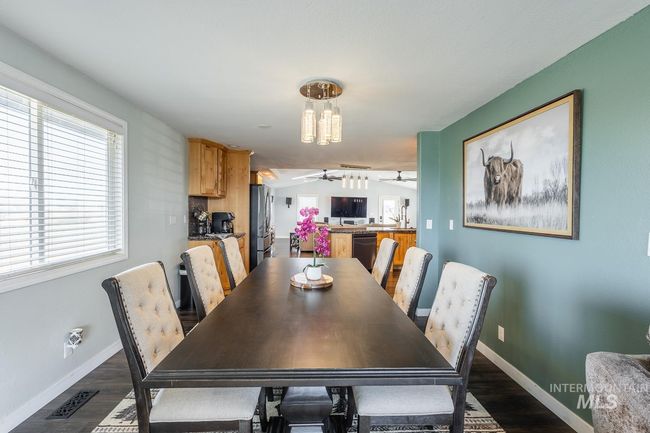 1300 N Big Tree Ln, House other with 4 bedrooms, 3 bathrooms and 4 parking in Kuna ID | Image 9