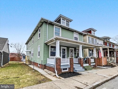 126 3rd St, HANOVER, PA, 17331-2435 | Card Image
