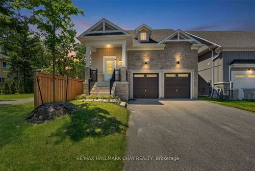 20 62 Street S, Wasaga Beach, ON, L9Z1V4 | Card Image