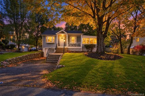 514 Round Lake Park Rd, Monroe, NY, 10950-1423 | Card Image